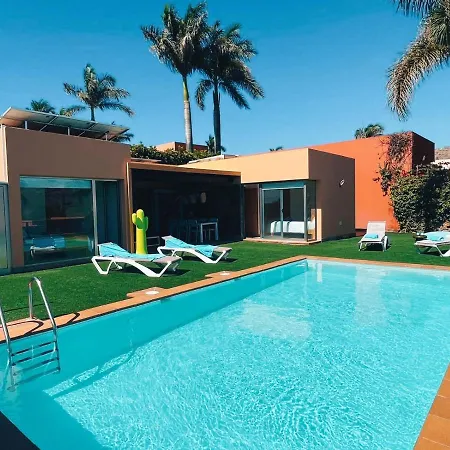 Lía Salobre Golf *